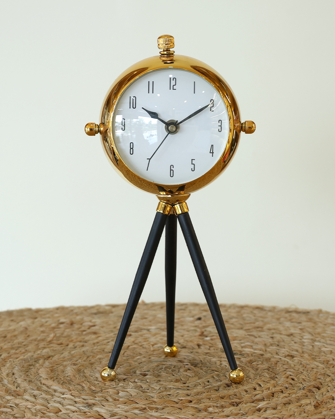 Gold Tripod Desk Clock – Luxe Metal Table Clock for Home Office Decor
