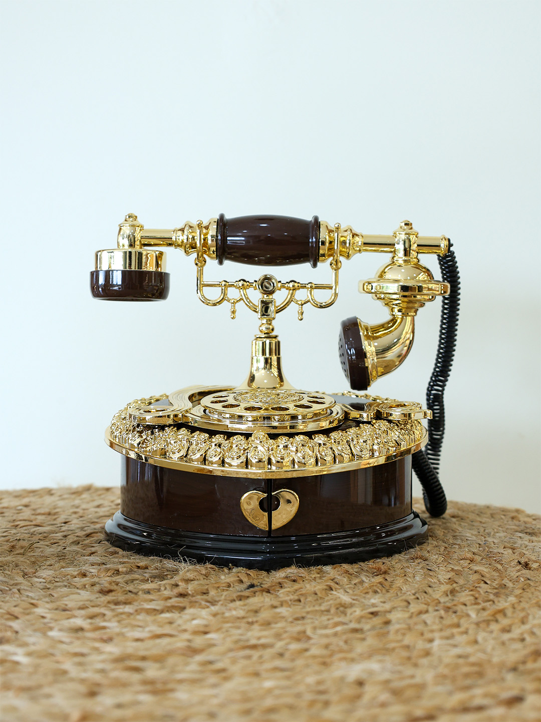 Vintage Telephone With Hidden Storage – Retro Desk Decor, Gold & Brown Antique-Style Landline Model